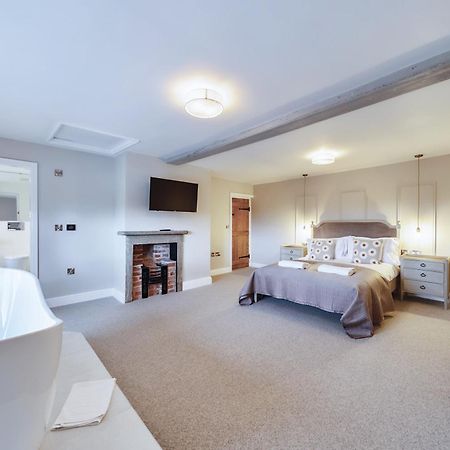 Вилла Brand New Listing Wellcroft Farm Stanton Экстерьер фото